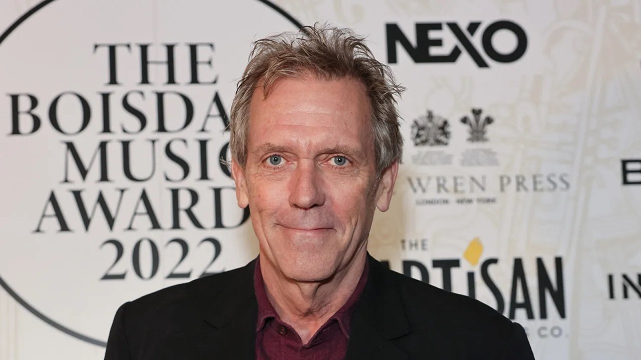 Hugh Laurie e Amy Poehler insieme nella nuova serie 'Dig'