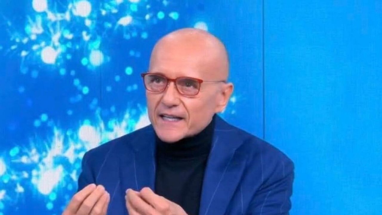 Alfonso Signorini abbandona Instagram: le polemiche scatenate da Fabrizio Corona