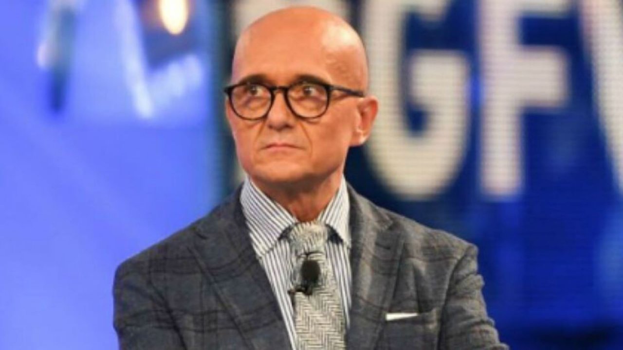 Alfonso Signorini: la situazione dopo le accuse e le dichiarazioni del suo avvocato