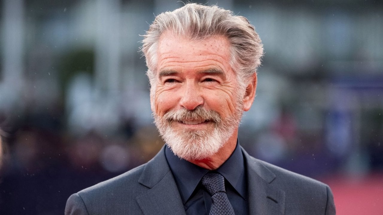 Pierce Brosnan esprime la sua opinione sull'accordo tra Warner Bros e Netflix