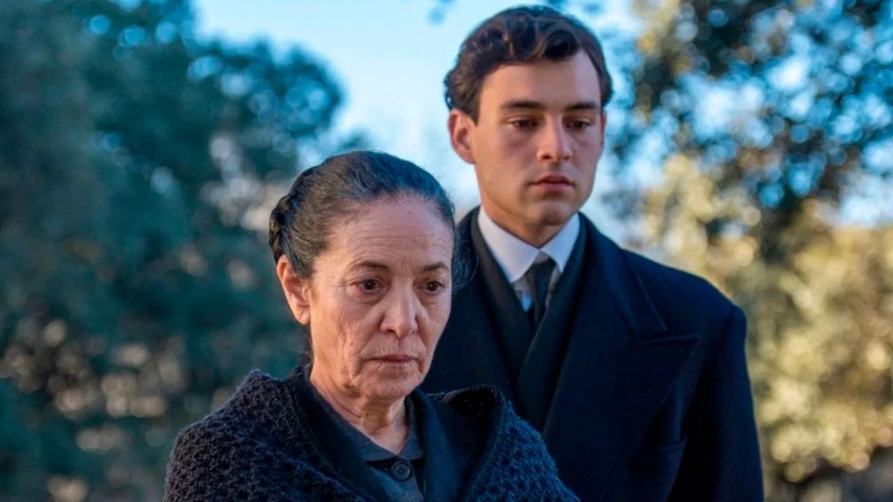 Anticipazioni La Promessa del 31 dicembre: Curro in fuga, Cruz in pericolo di vita