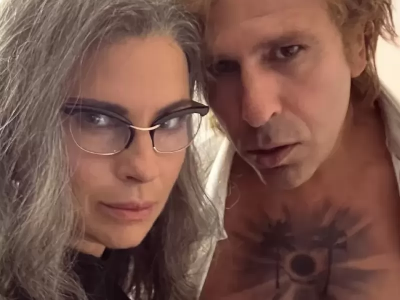 Martina Colombari e il suo viaggio in Buen Camino: la richiesta di Checco Zalone