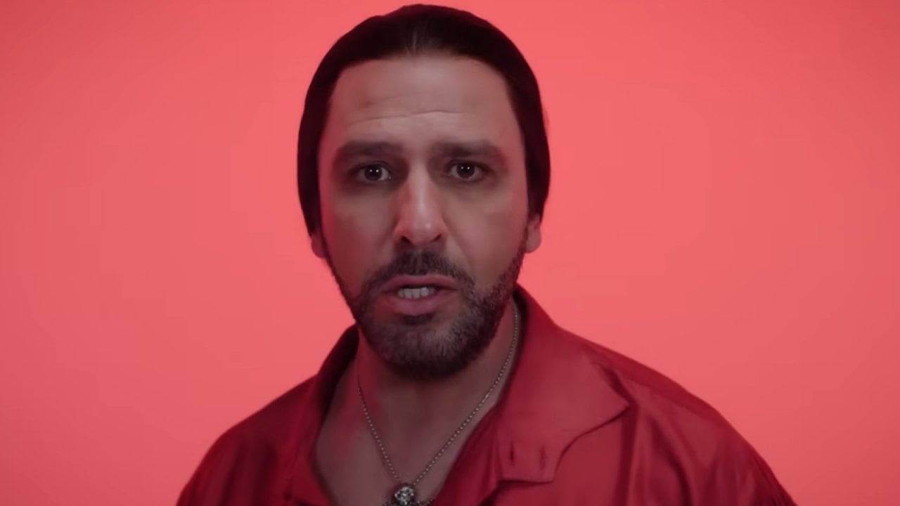 Checco Zalone presenta il nuovo singolo 'La prostata inflamada' in esclusiva su Mediaset