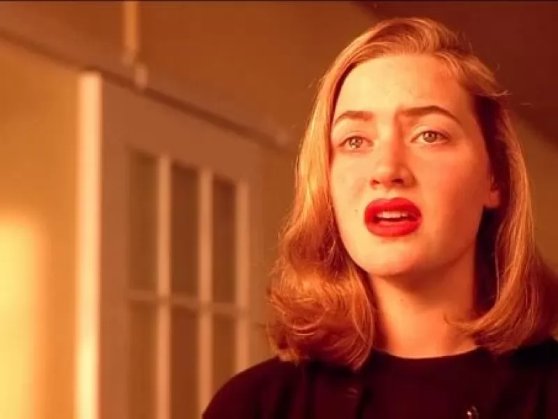 Kate Winslet rivela le sue prime esperienze sessuali con donne