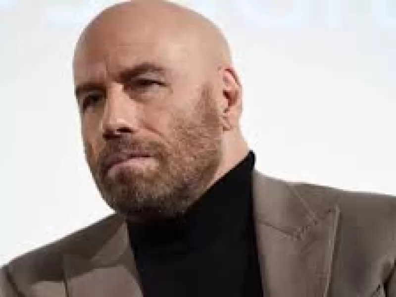 Riley Keough e la clamorosa indiscrezione sulla donazione di ovuli a John Travolta