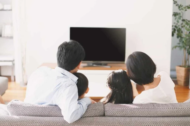 Programmazione TV di Domenica 28 Dicembre 2025: Film e Intrattenimento