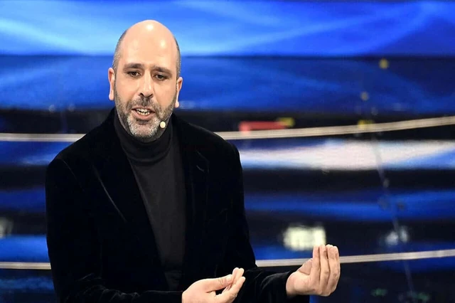 Checco Zalone: Età, vita privata e carriera dell'amato artista
