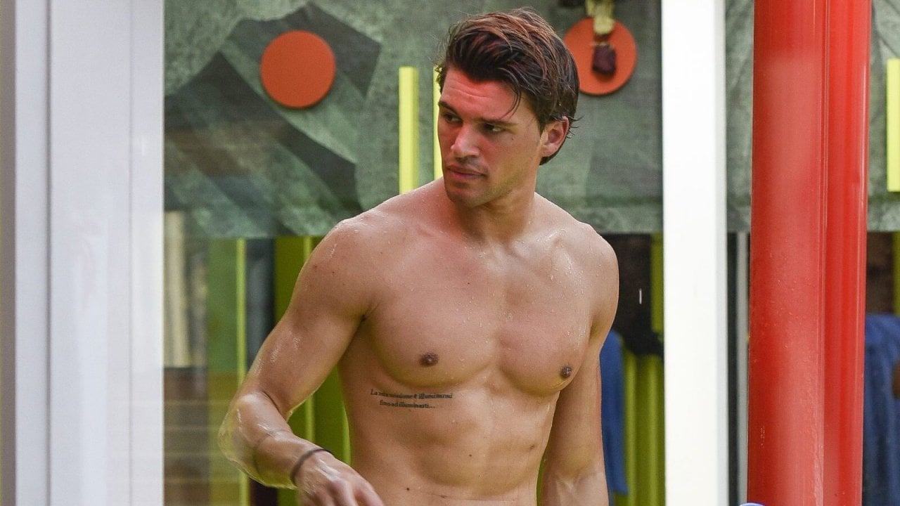 Medugno si esprime su Instagram: la verità sulla notte con Signorini e le chat rivelate da Corona