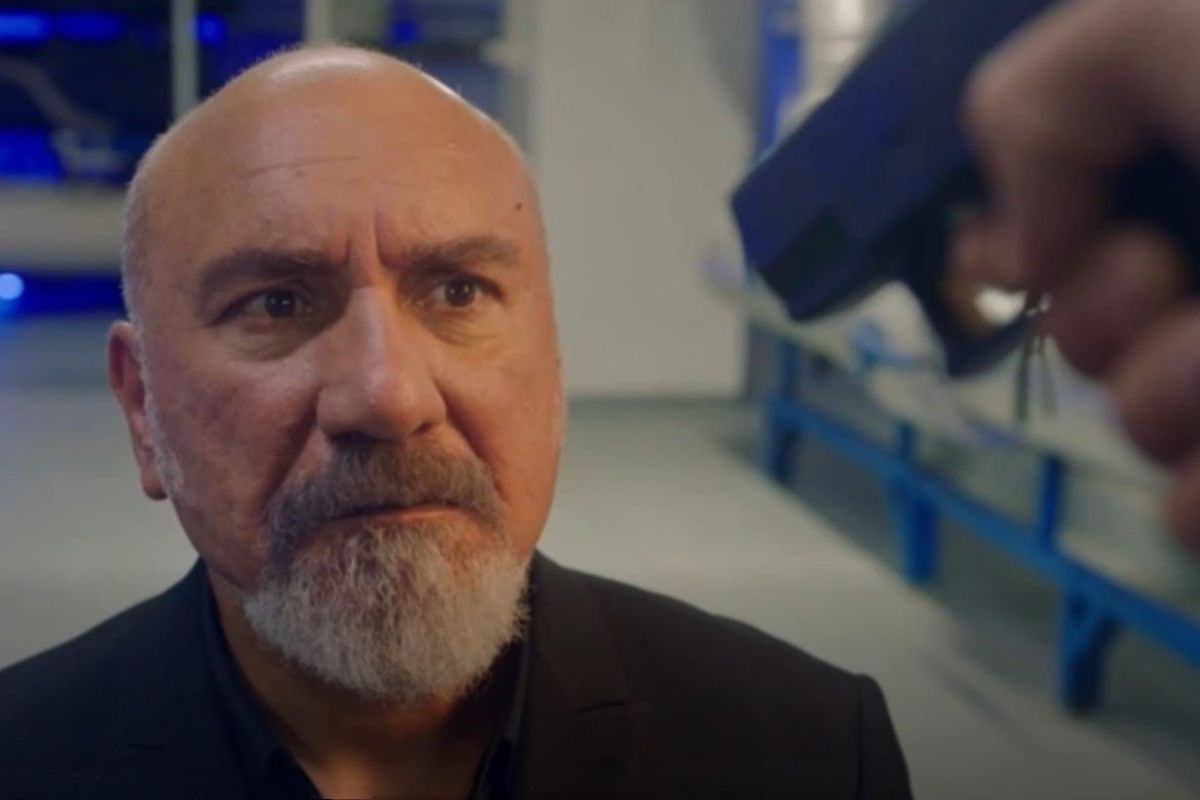 Io sono Farah: tensione e colpi di scena nella soap di Canale 5