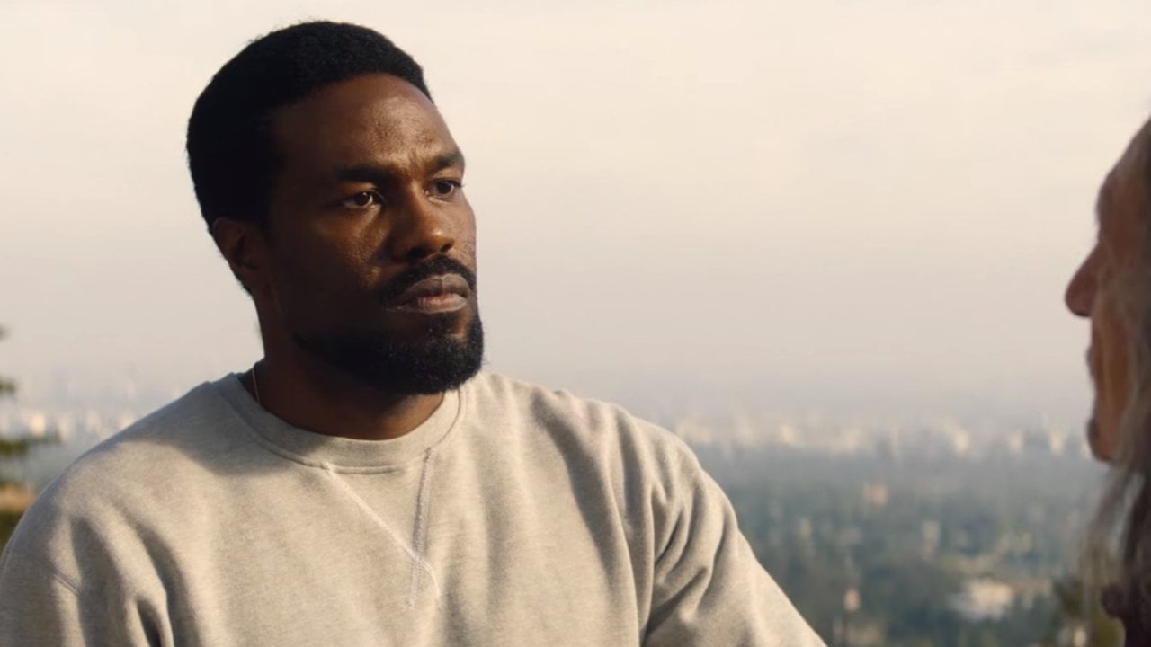 Wonder Man: Svelati i Poteri del Protagonista nel Nuovo Trailer della Serie Marvel