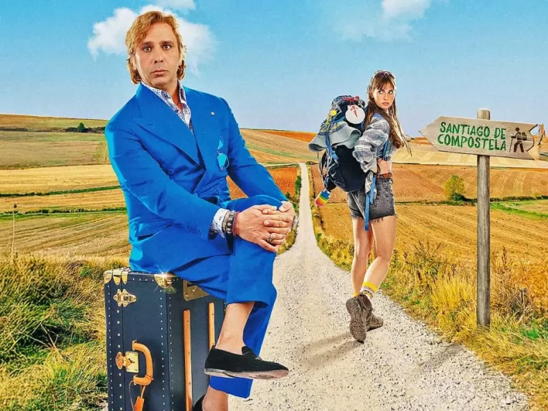 Checco Zalone sorprende il pubblico di Bari: 'Nessuno ha pagato il biglietto!'