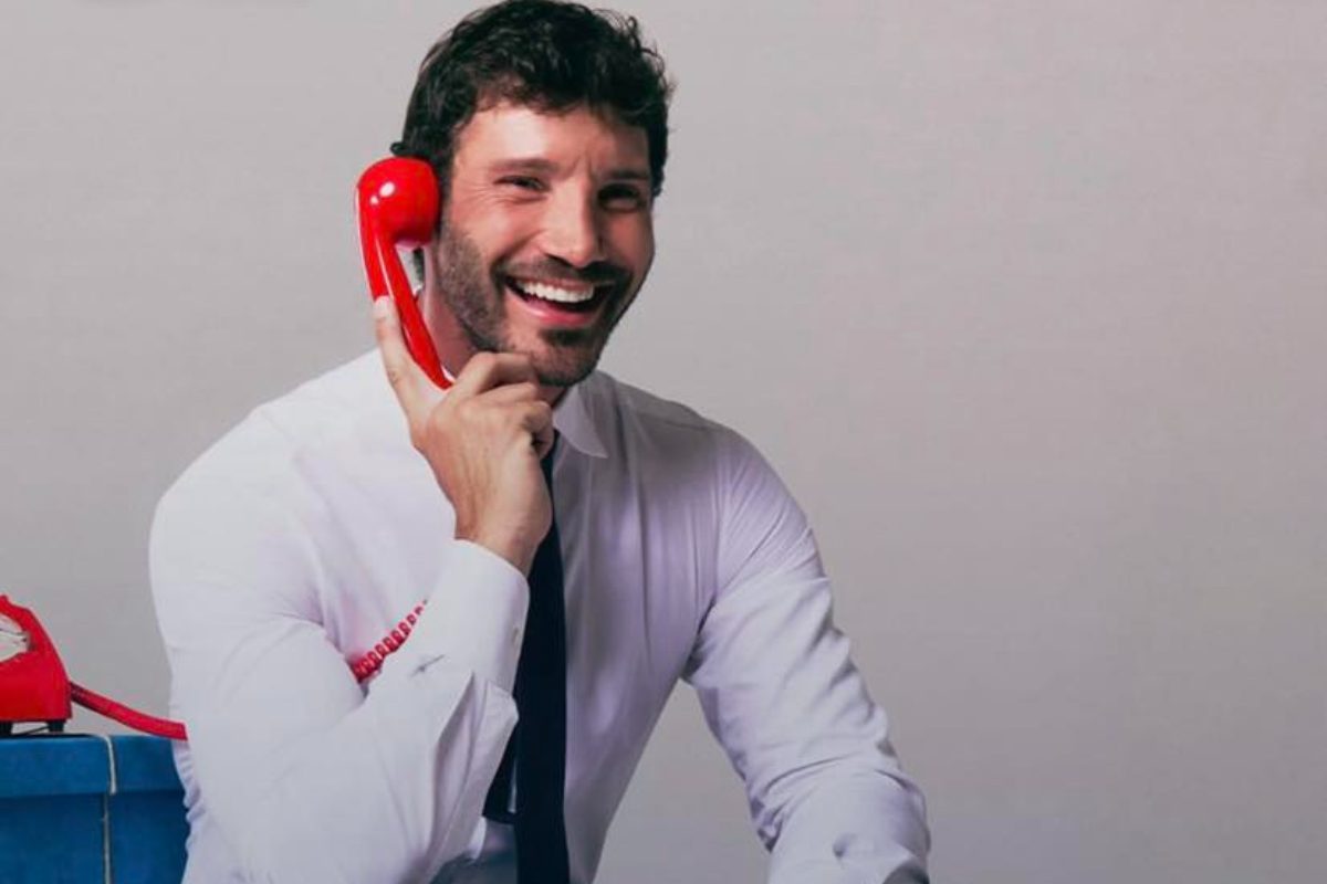 Stefano De Martino e l'assenza di Raoul Bova: un episodio che ha fatto discutere