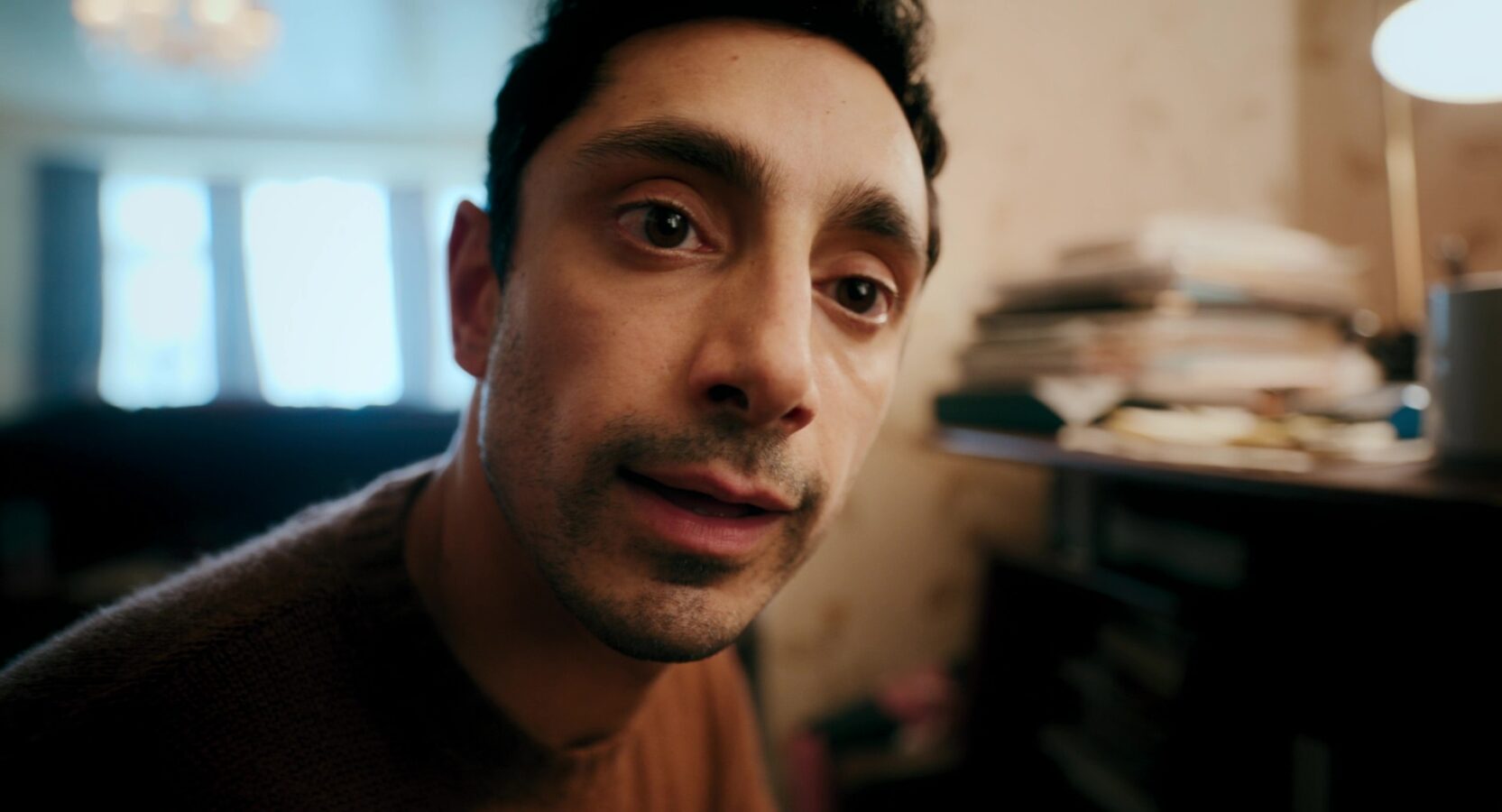 Bait su Prime Video: Un'analisi tra amore e critica del mondo di 007